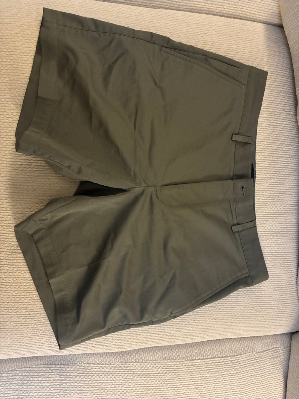 Club Monaco Olive Flat-Front Men's Shorts